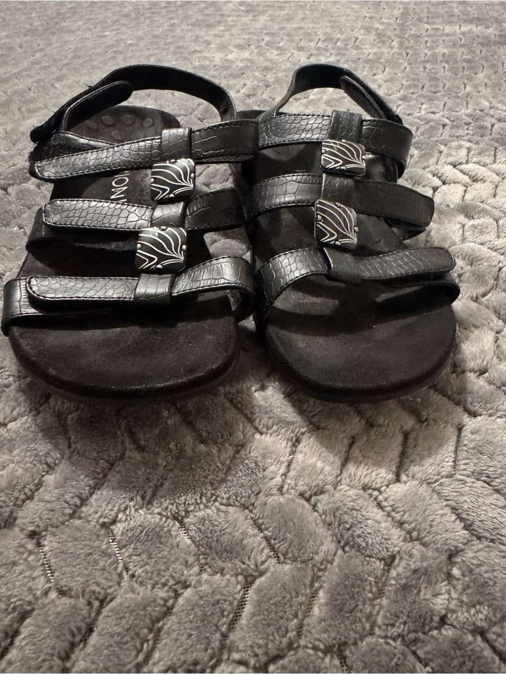 Vionic Black Strappy Sandals with Decorative Silver Accents